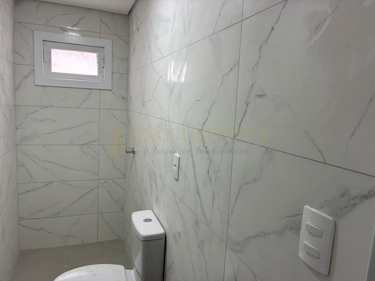 CASA COMERCIAL PARA LOCAÇÃO ANUAL