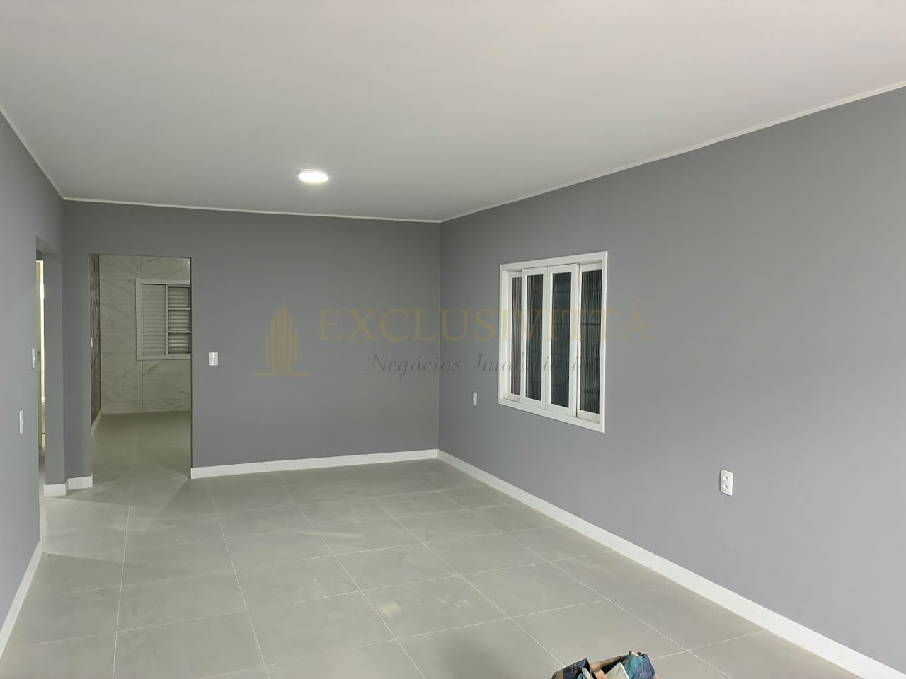 CASA COMERCIAL PARA LOCAÇÃO ANUAL