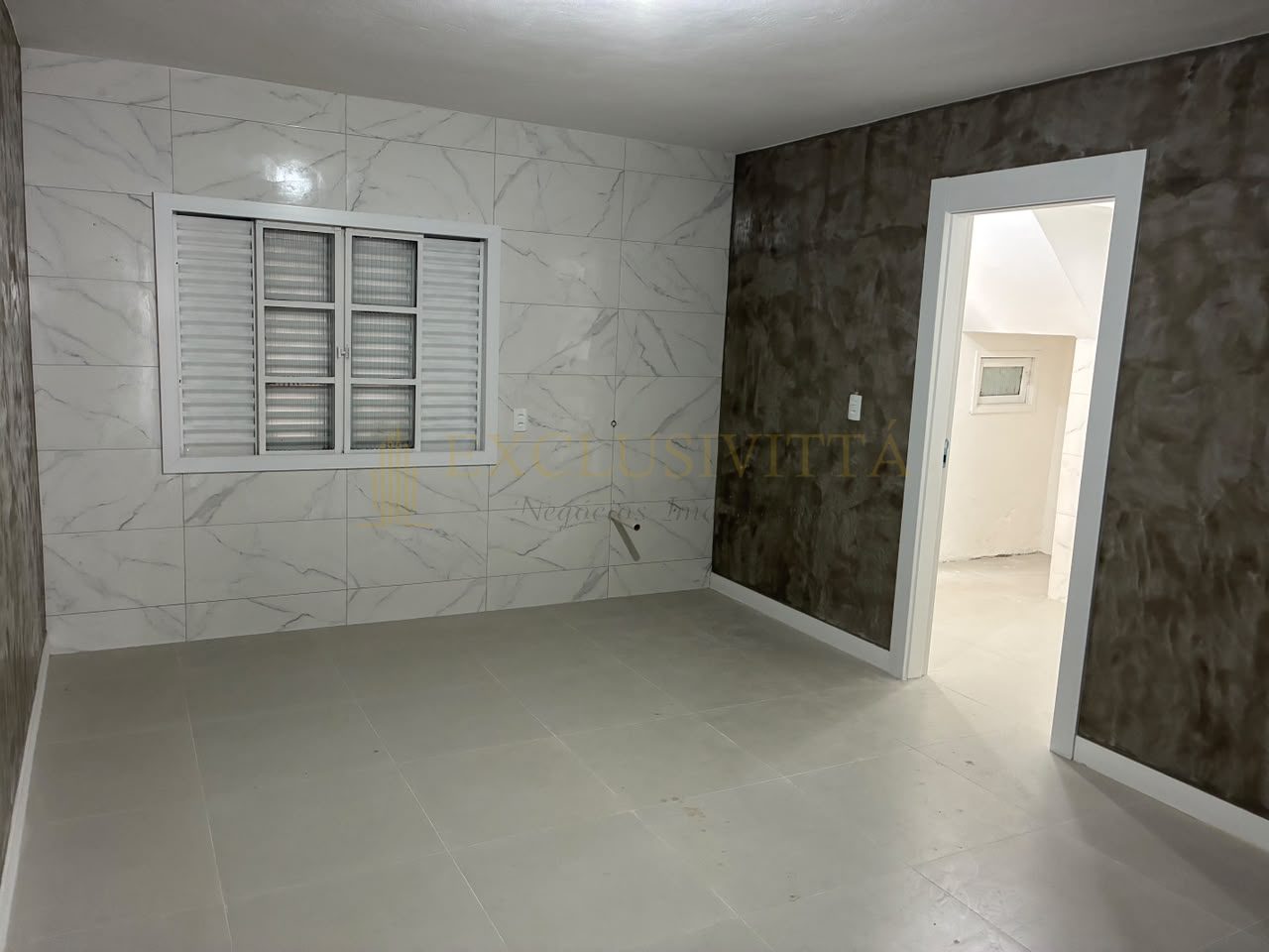 CASA COMERCIAL PARA LOCAÇÃO ANUAL