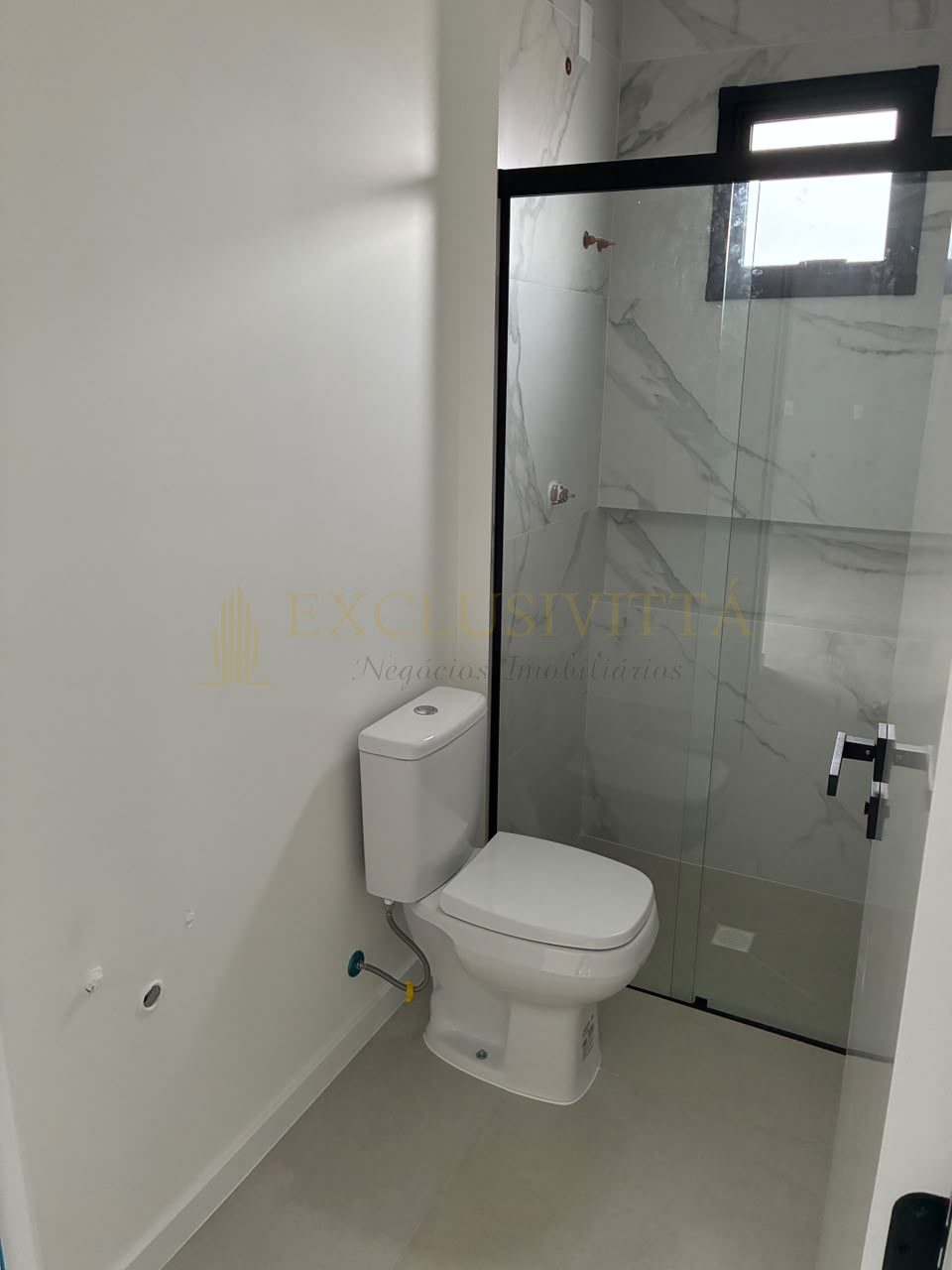 Apartamento 2 quartos para Locação Anual no bairro Centro em Balneário Camboriú