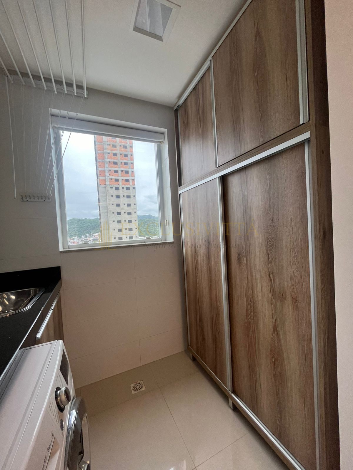 Apartamento 2 suítes para Venda no bairro Pioneiros em Balneário Camboriú