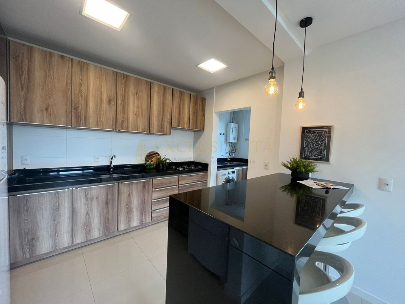 Apartamento 2 suítes para Venda no bairro Pioneiros em Balneário Camboriú