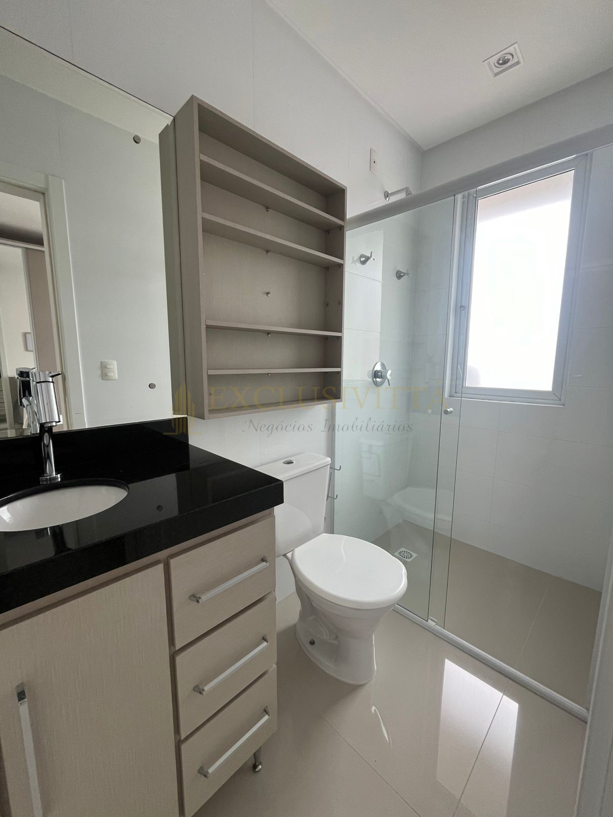 Apartamento 2 suítes para Venda no bairro Pioneiros em Balneário Camboriú