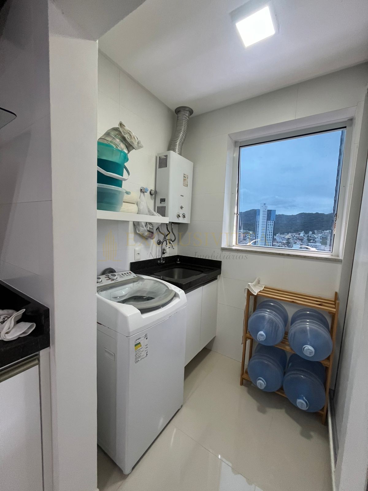 Apartamento 2 suítes para Venda no bairro Pioneiros em Balneário Camboriú