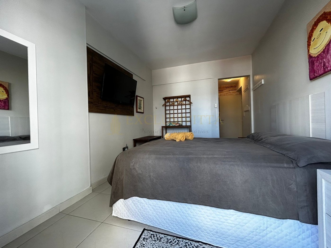 Apartamento com 3 quartos sendo uma suíte a venda na Avenida Atlântica