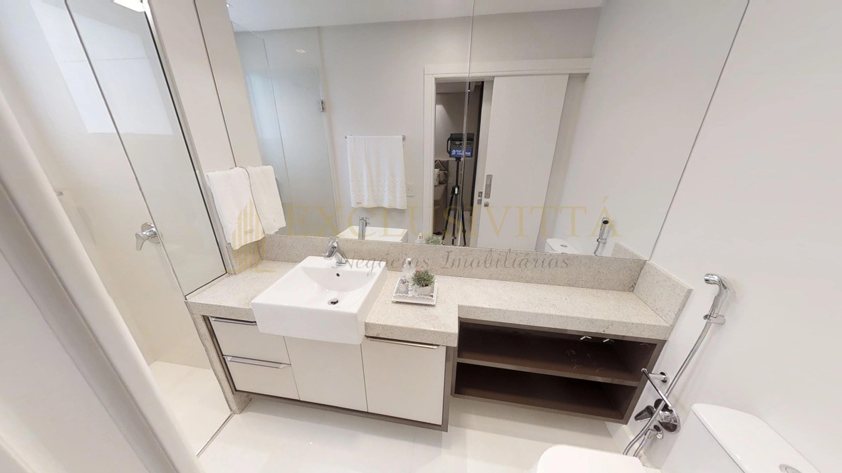 Apartamento pronto para morar na FRENTE MAR, simplesmente MARAVILHOSO!