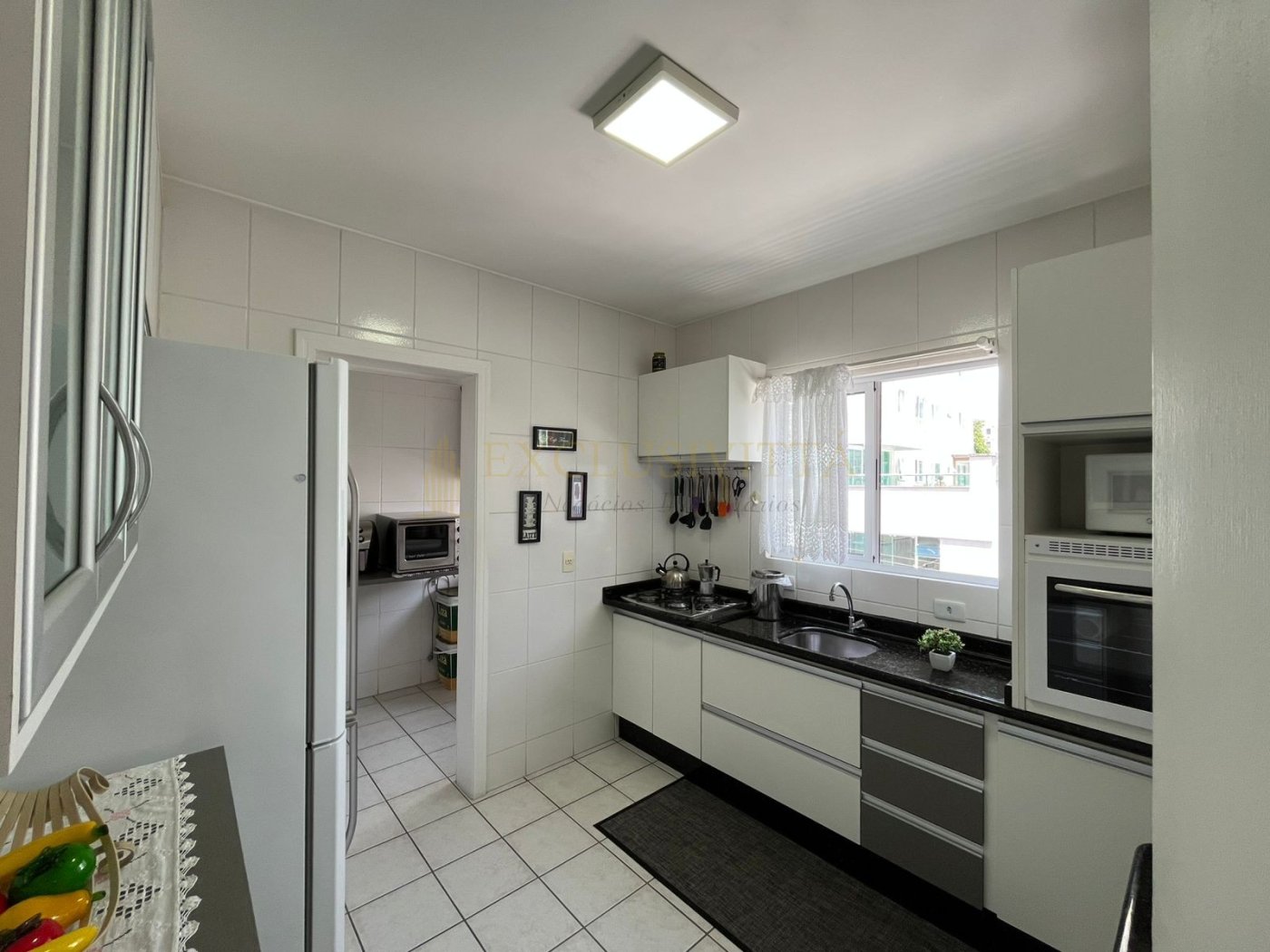 Apartamento Semimobiliado à Venda Conforto e Tranquilidade a 700 Metros da Praia!