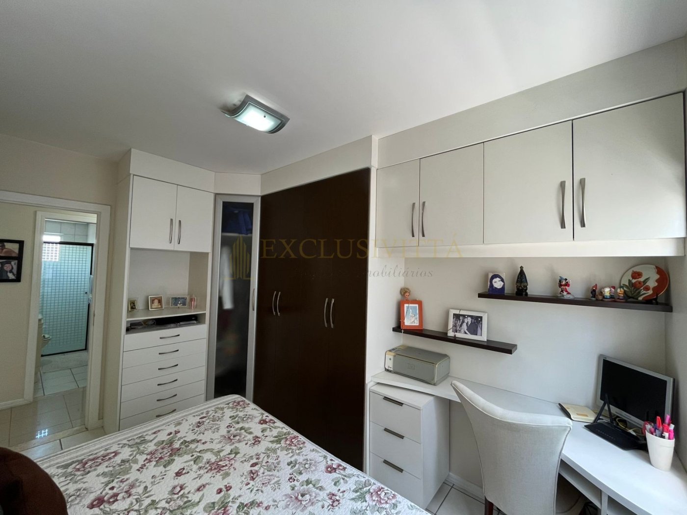 Apartamento Semimobiliado à Venda Conforto e Tranquilidade a 700 Metros da Praia!