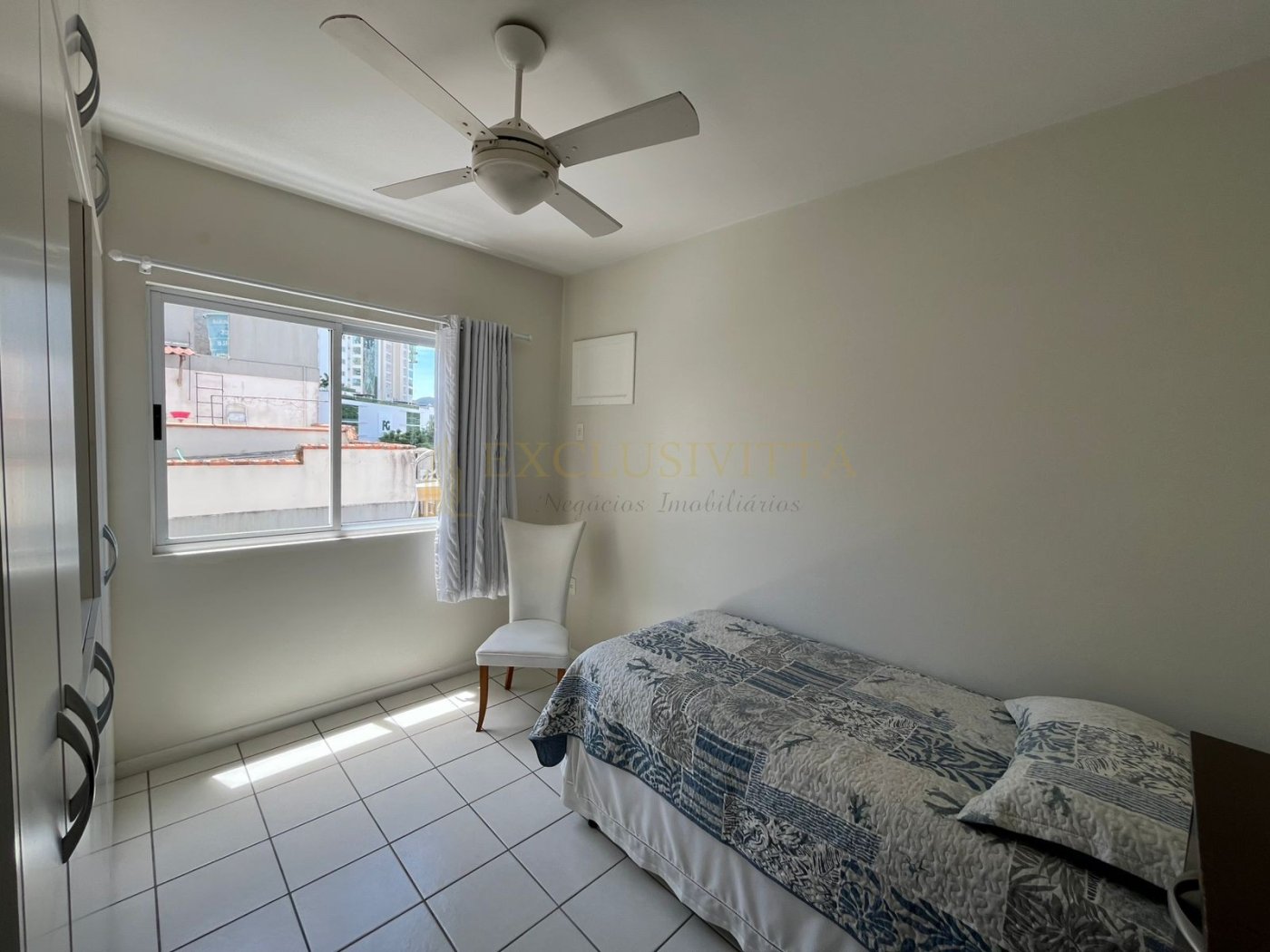 Apartamento Semimobiliado à Venda Conforto e Tranquilidade a 700 Metros da Praia!