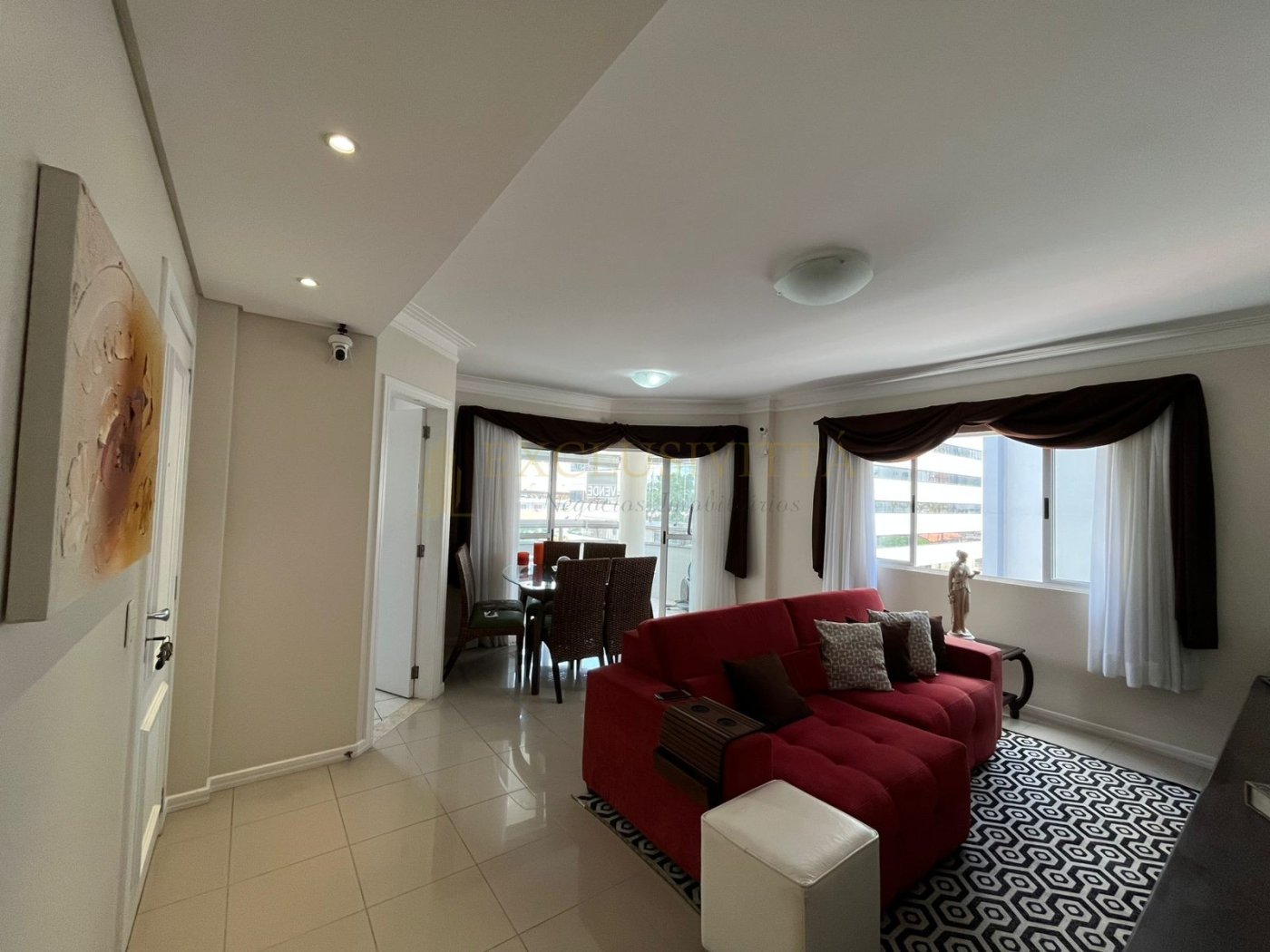 Apartamento Semimobiliado à Venda Conforto e Tranquilidade a 700 Metros da Praia!