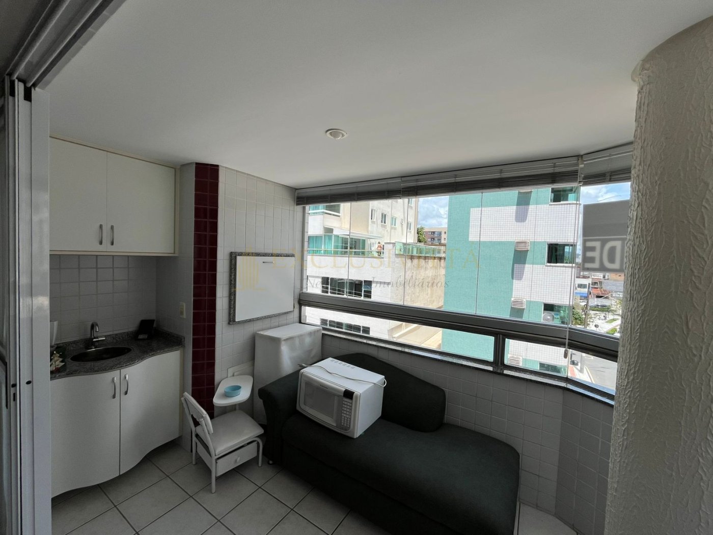 Apartamento Semimobiliado à Venda Conforto e Tranquilidade a 700 Metros da Praia!