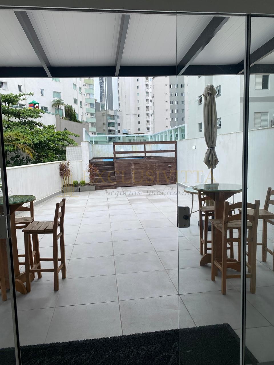 Um Aconchegante Apartamento no Centro de BC