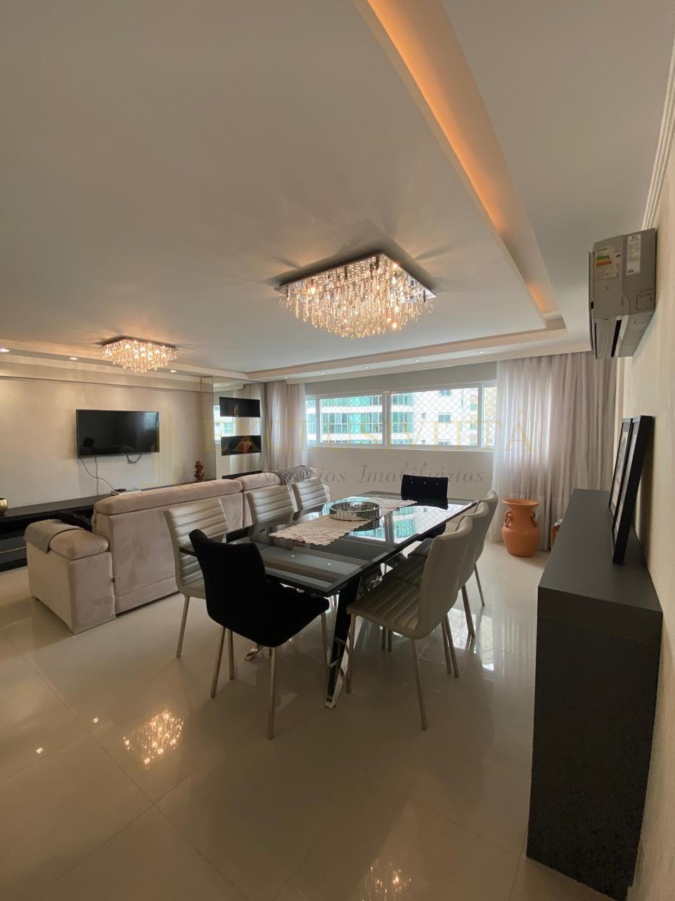 Um Aconchegante Apartamento no Centro de BC