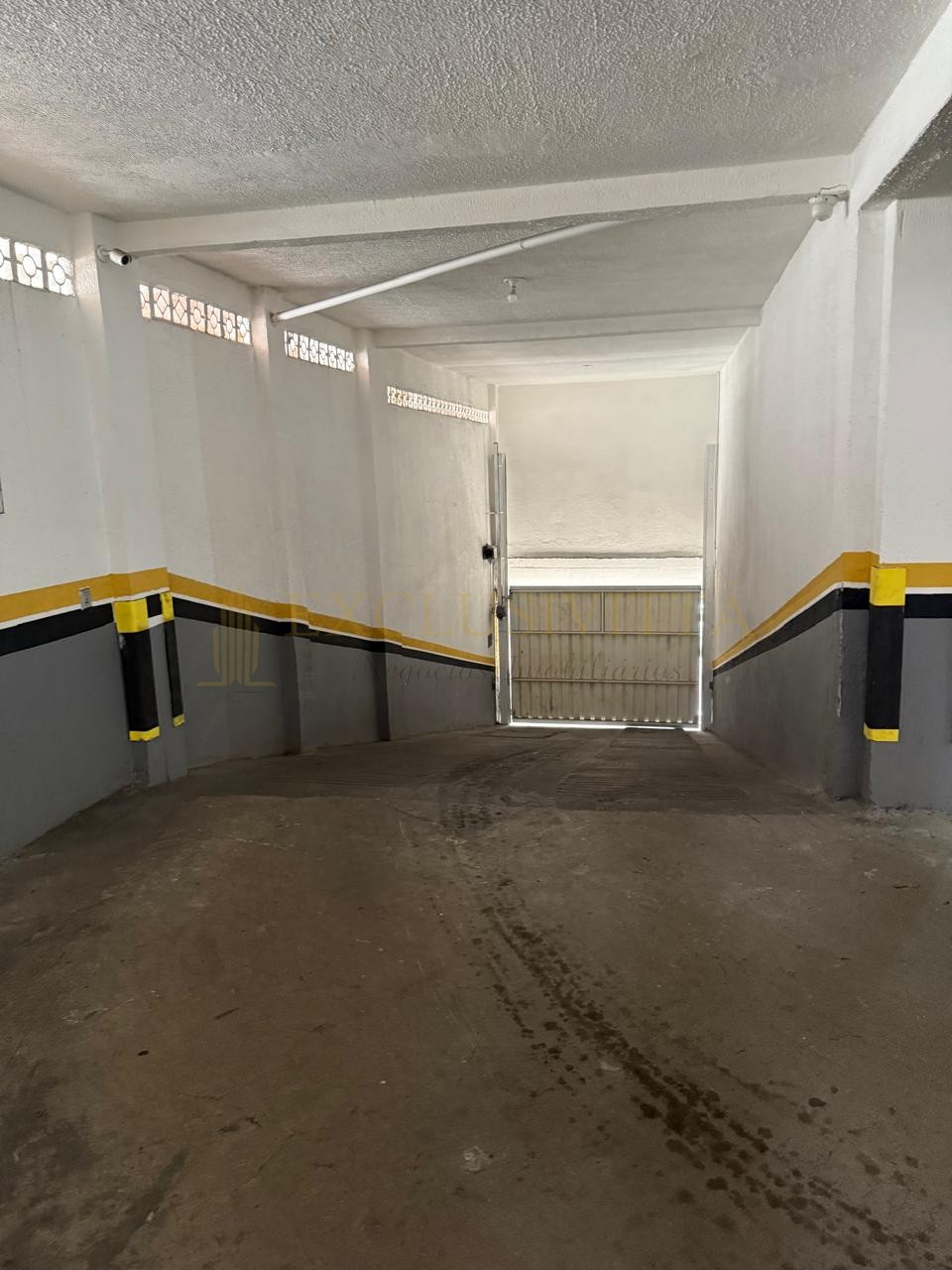Apartamento com dois quartos em ótima localizaçao