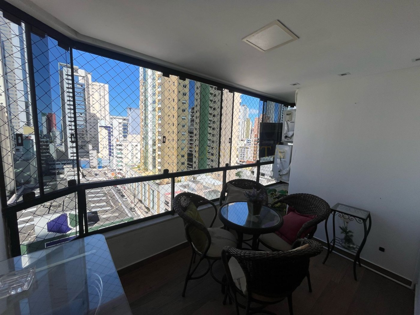 Apartamento 3 quartos para Venda próximo da Avenida Brasil em Balneário Camboriú