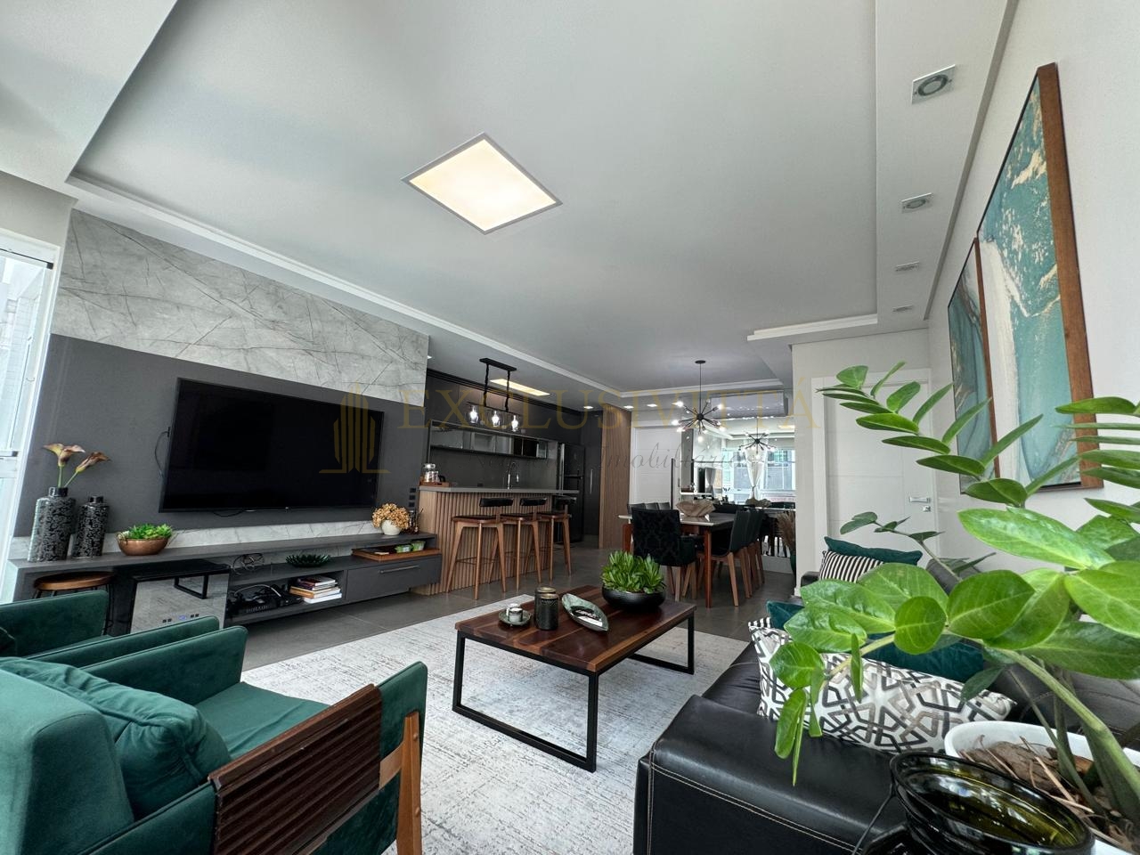 Lindo apartamento com 3 suítes a venda na área mais procurada de Balneário Camboriú