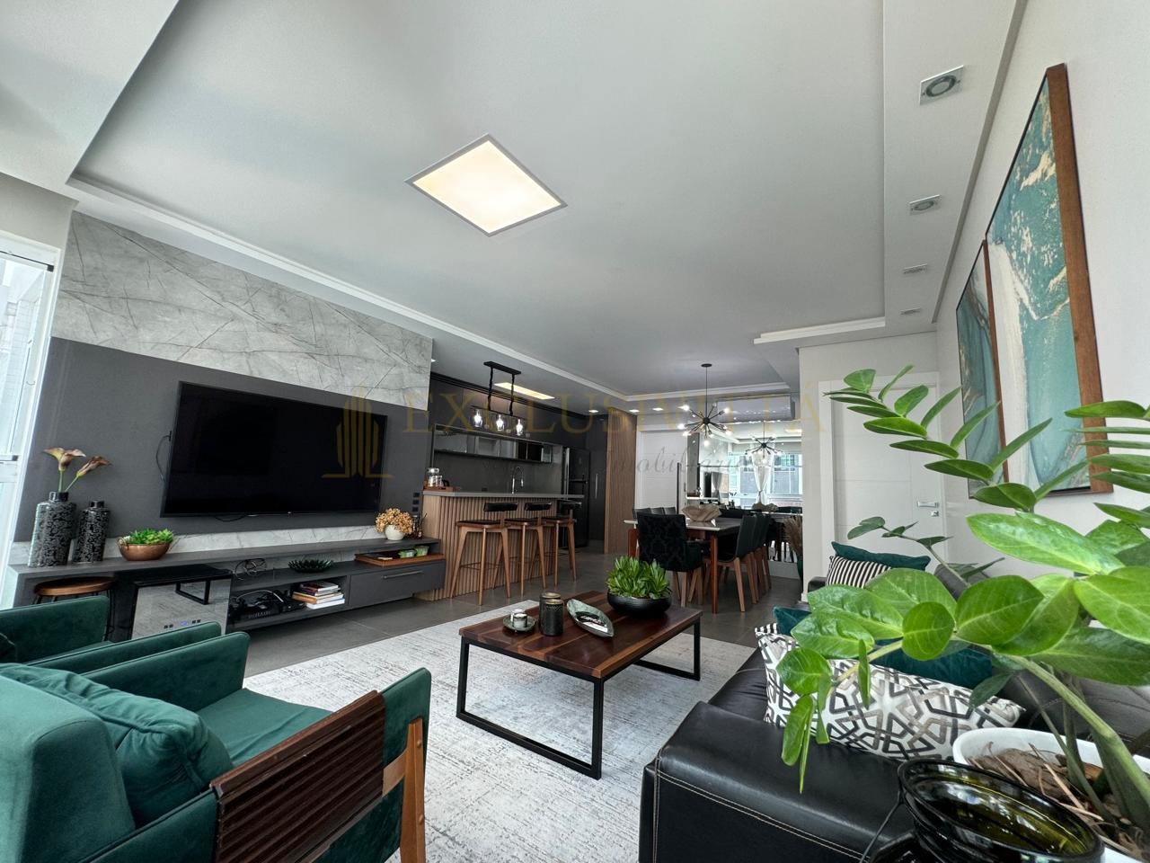 Lindo apartamento com 3 suítes a venda na área mais procurada de Balneário Camboriú
