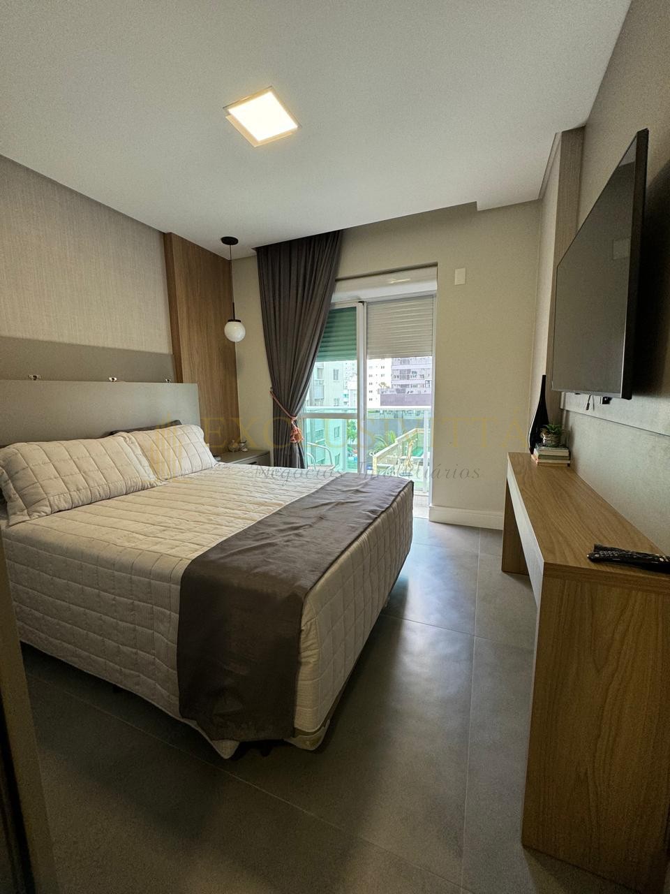 Lindo apartamento com 3 suítes a venda na área mais procurada de Balneário Camboriú