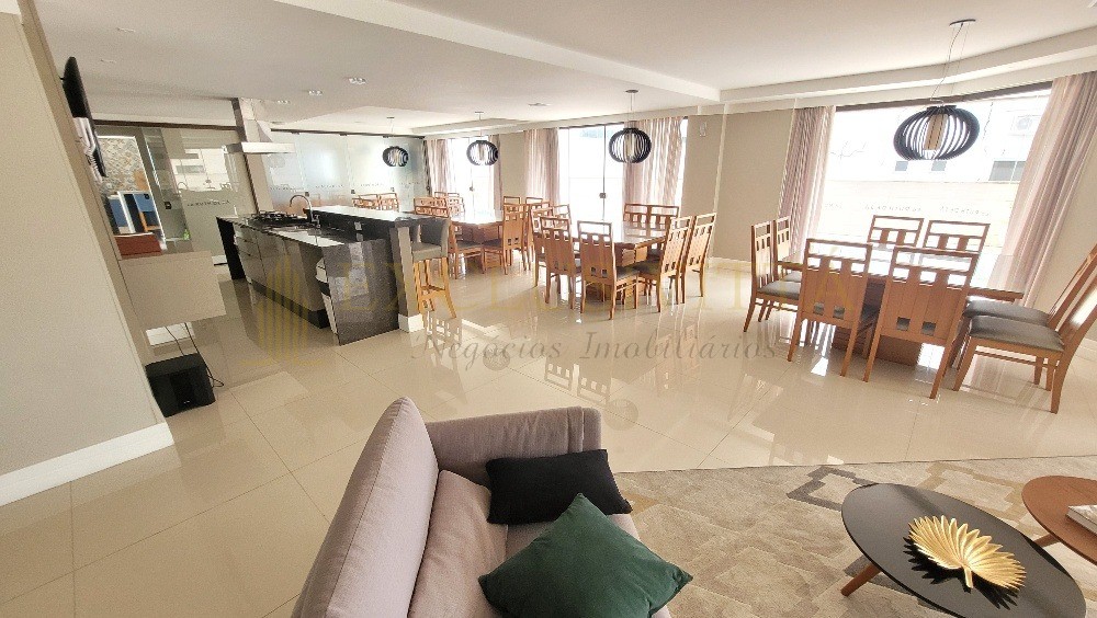 Apartamento QUADRA MAR a venda na Barra Sul de Balneário Camboriú