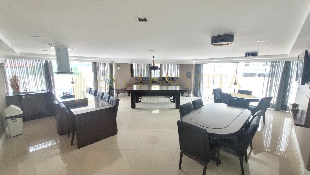 Apartamento QUADRA MAR a venda na Barra Sul de Balneário Camboriú